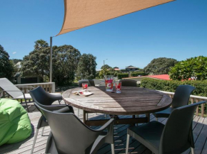 Beach Serene - Waihi Beach Bach